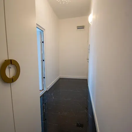 Serene Bulbuder Апартаменты